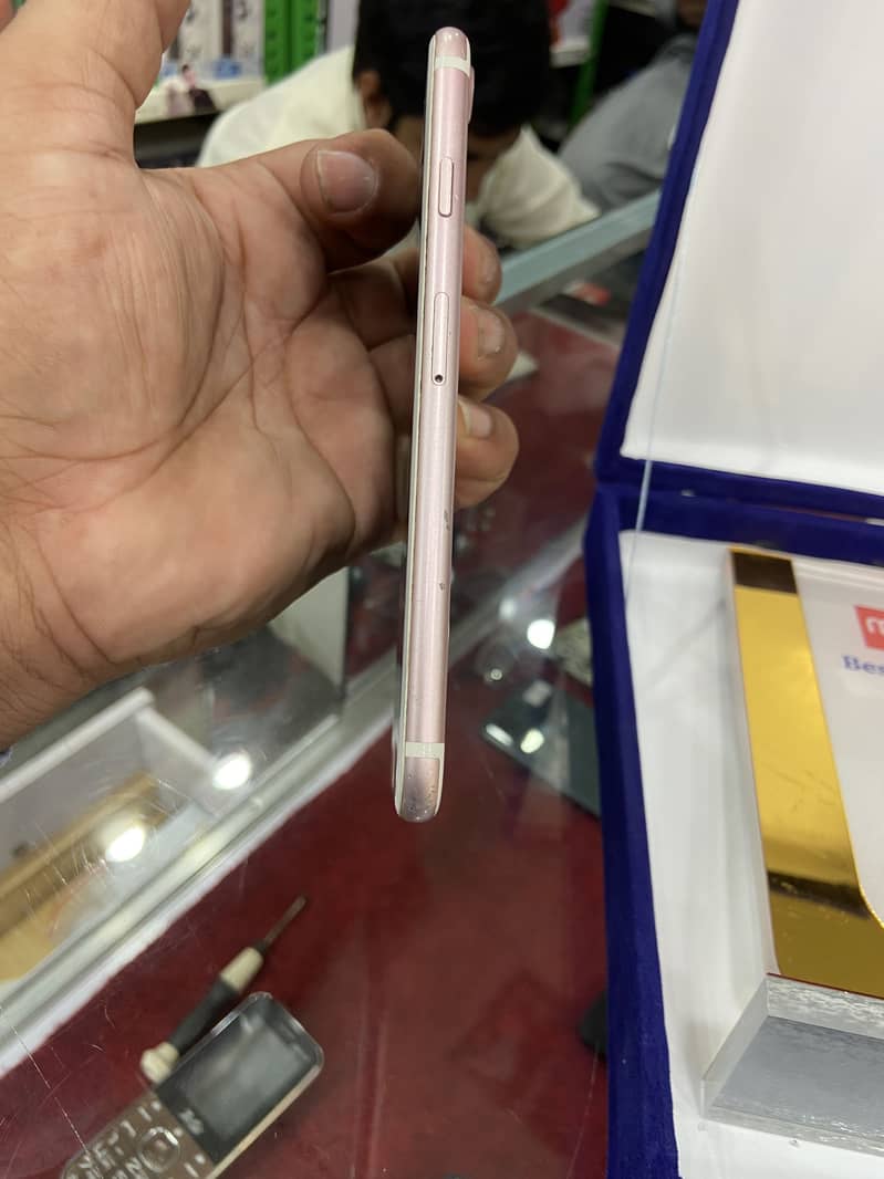Apple iPhone 7 5