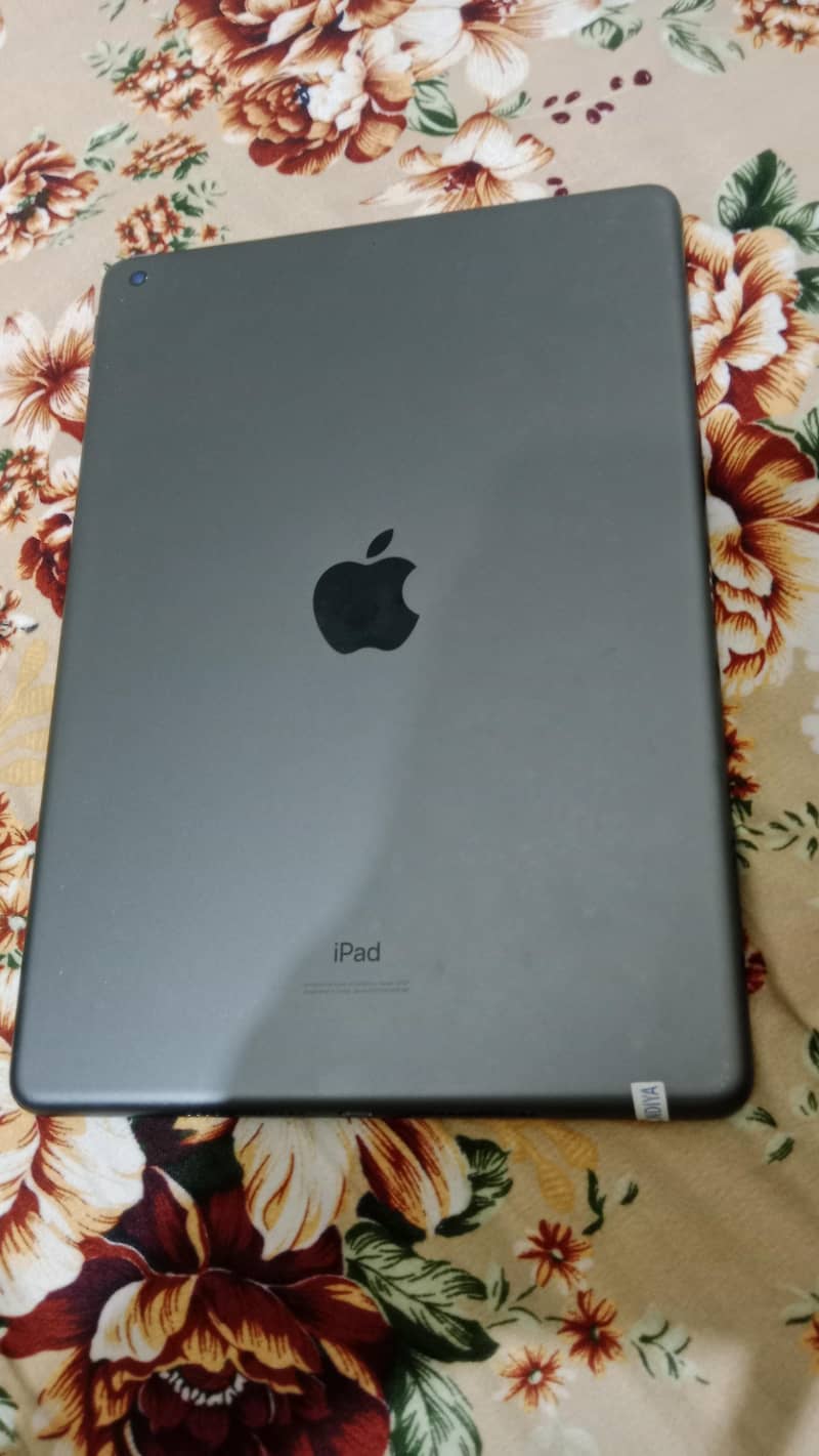 IPAD 7th Gen Tab 1
