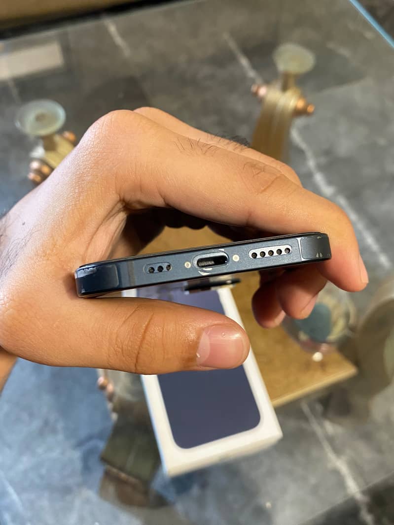 Apple iPhone 13 3