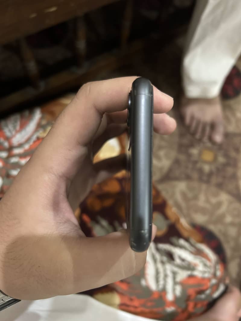 Apple iPhone 11 1