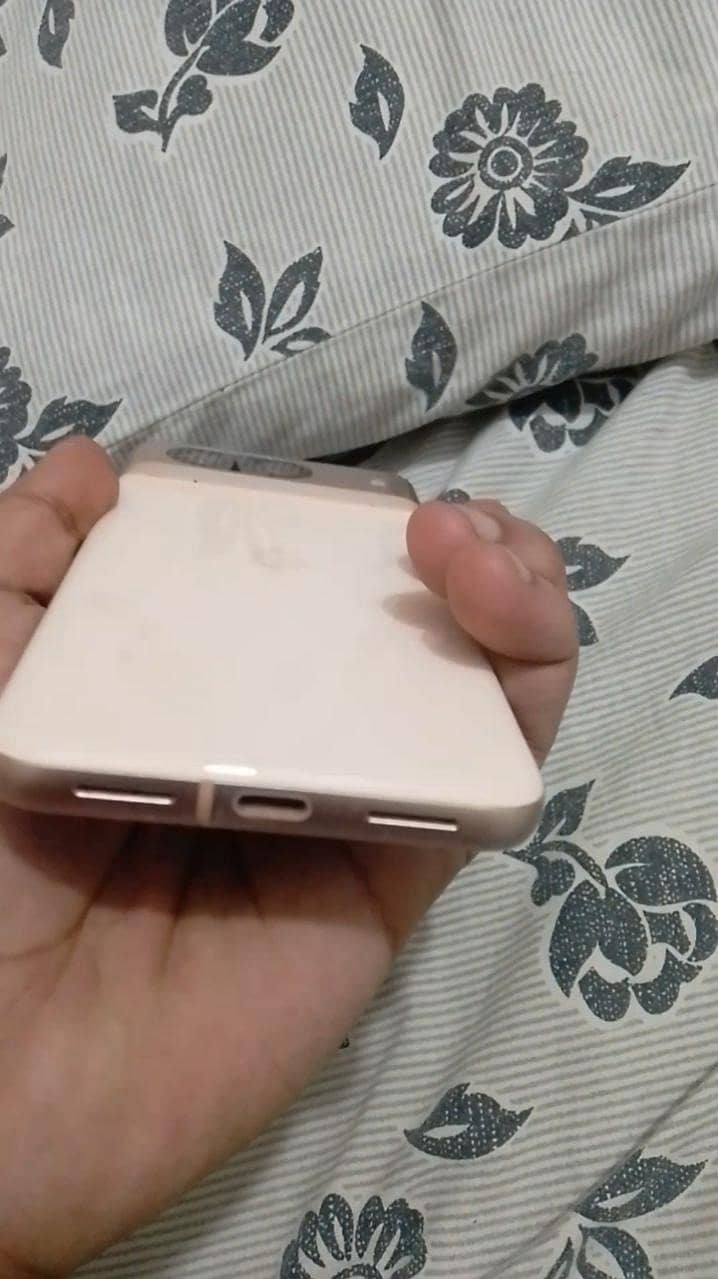 Google Pixel 8 1