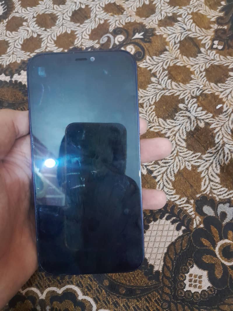 Apple iPhone 12 2