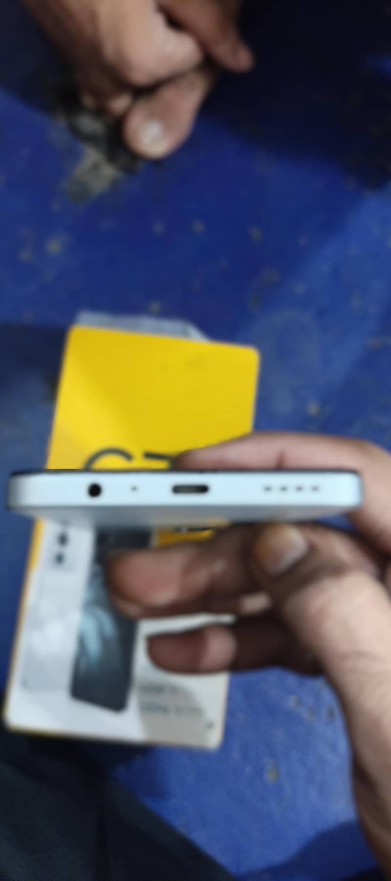 Realme C71 0