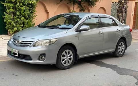 Toyota Corolla GLI 2013 (body totally orginal 100%)