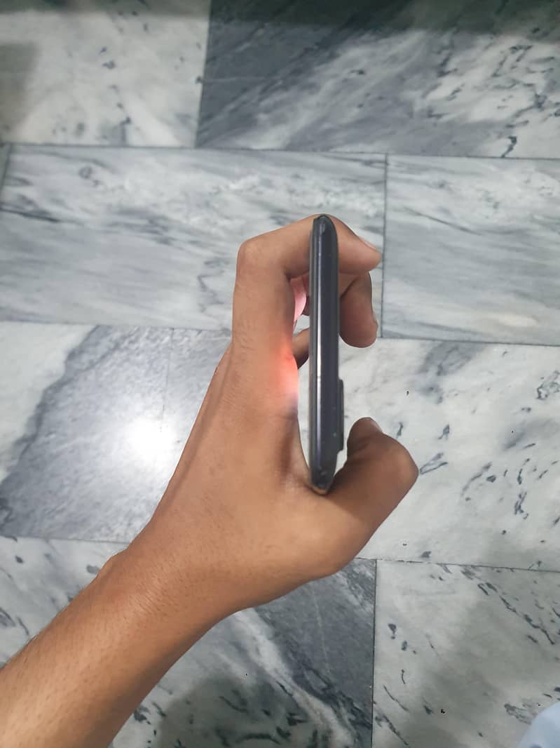 One Plus 5T 4