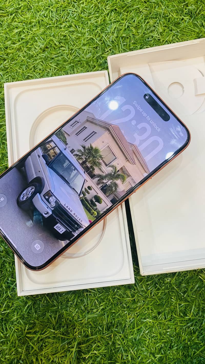 Apple iPhone 17 Pro Max 0