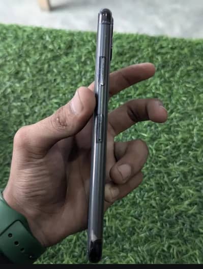 Apple iPhone 11 Pro Max PTA