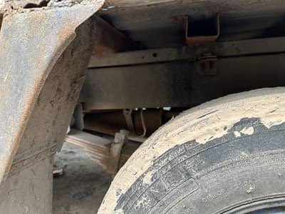 MAZDA E2200 bango farm wla