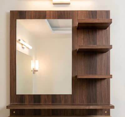 mini dressing table