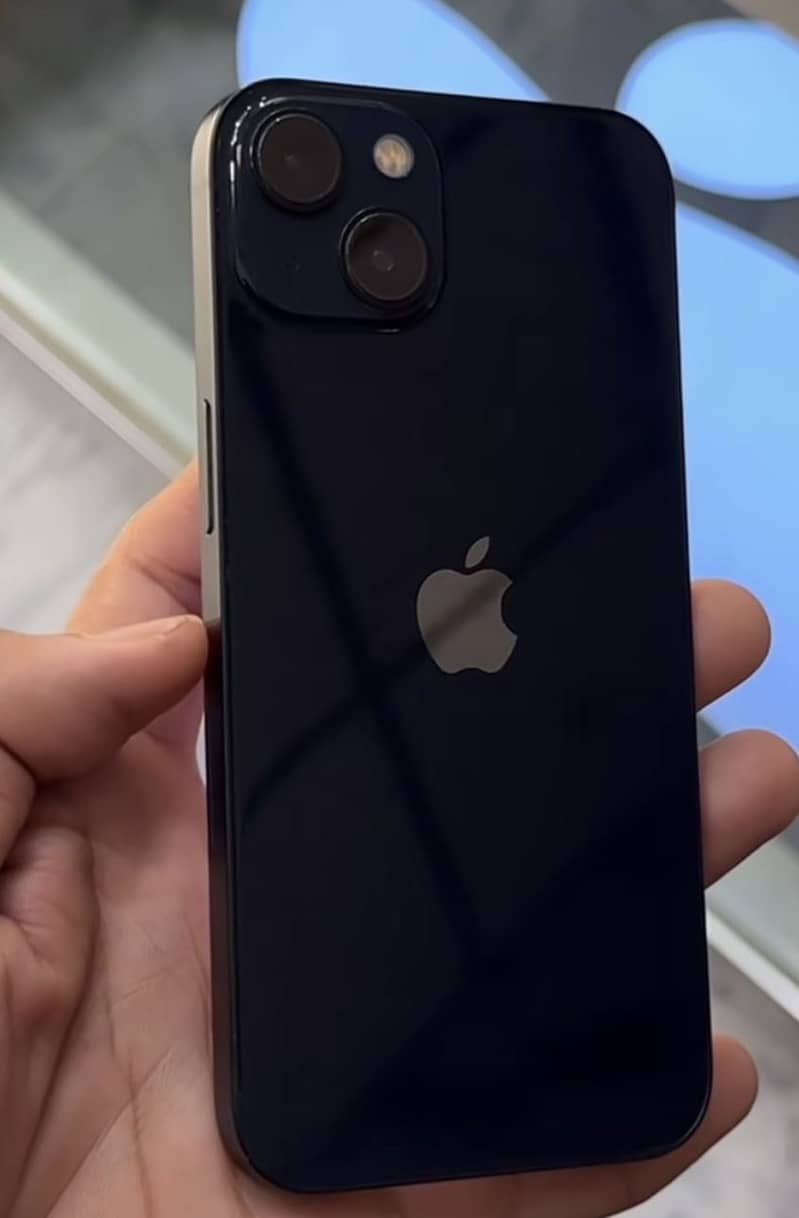Apple iPhone 13 1