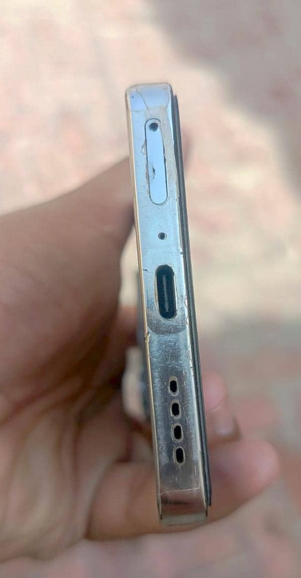 Infinix Note 40 5