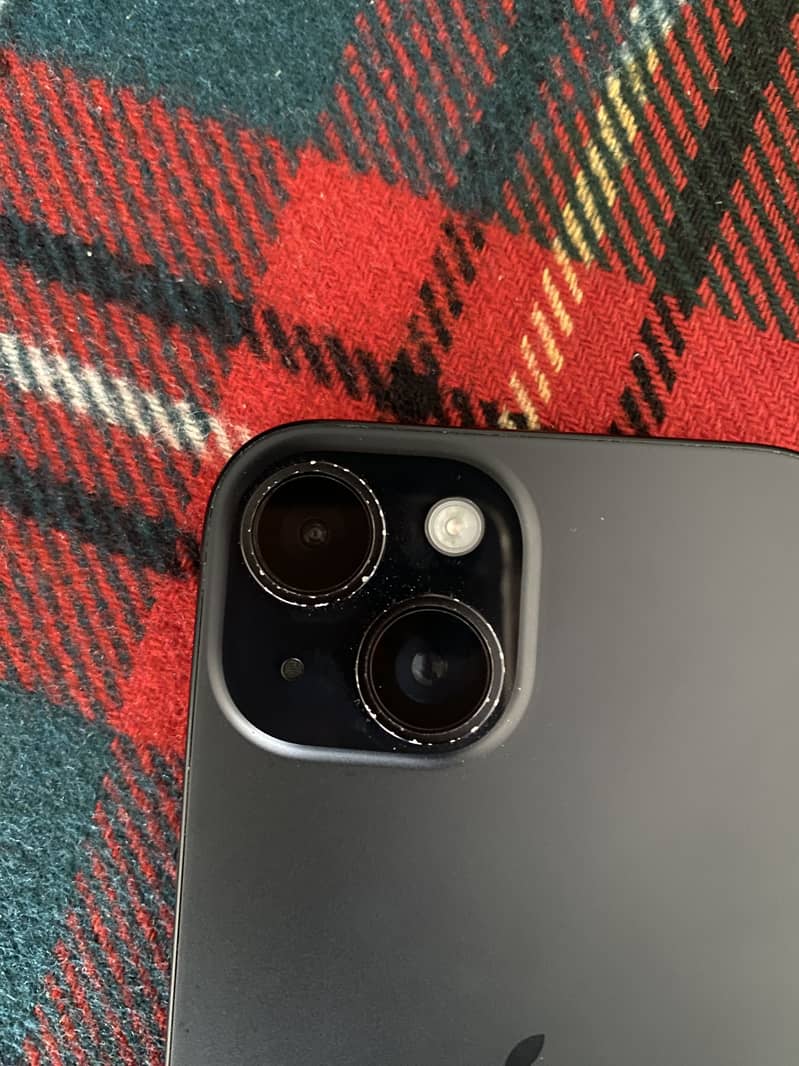 Apple iPhone 15 3