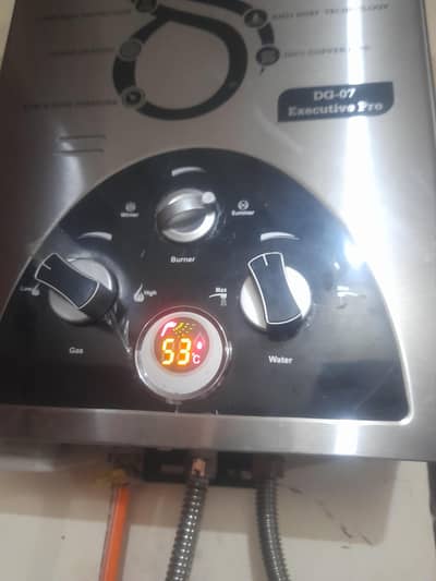 Instant Gyeser for sale