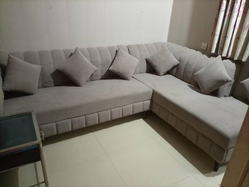 L Shaped Sofa 0