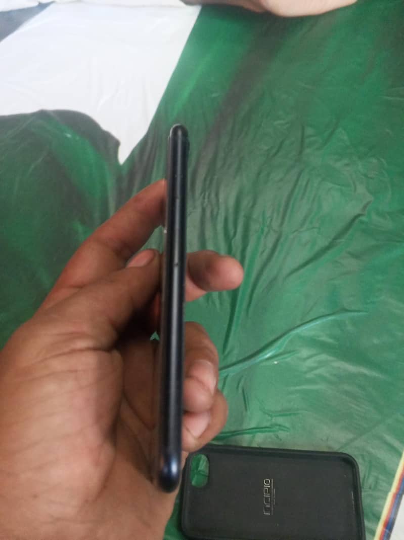Apple iPhone SE 2