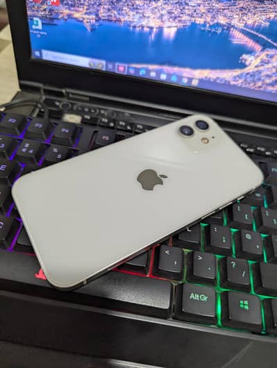 Apple iPhone 12