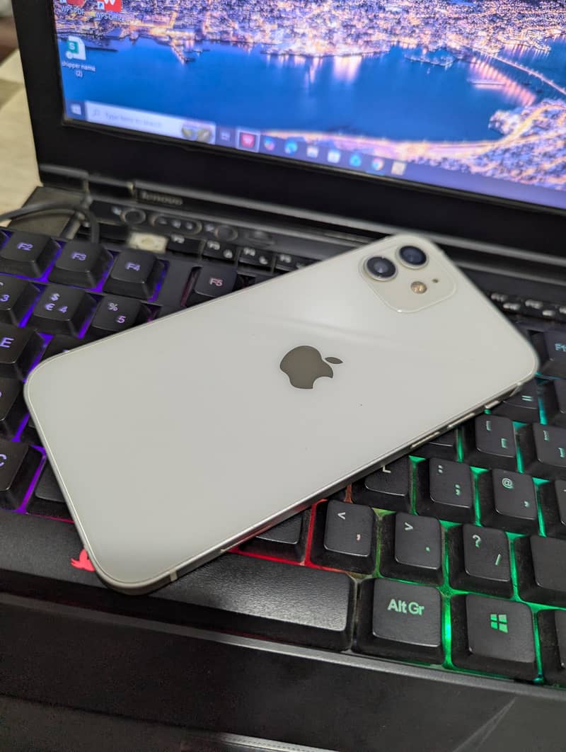 Apple iPhone 12 0