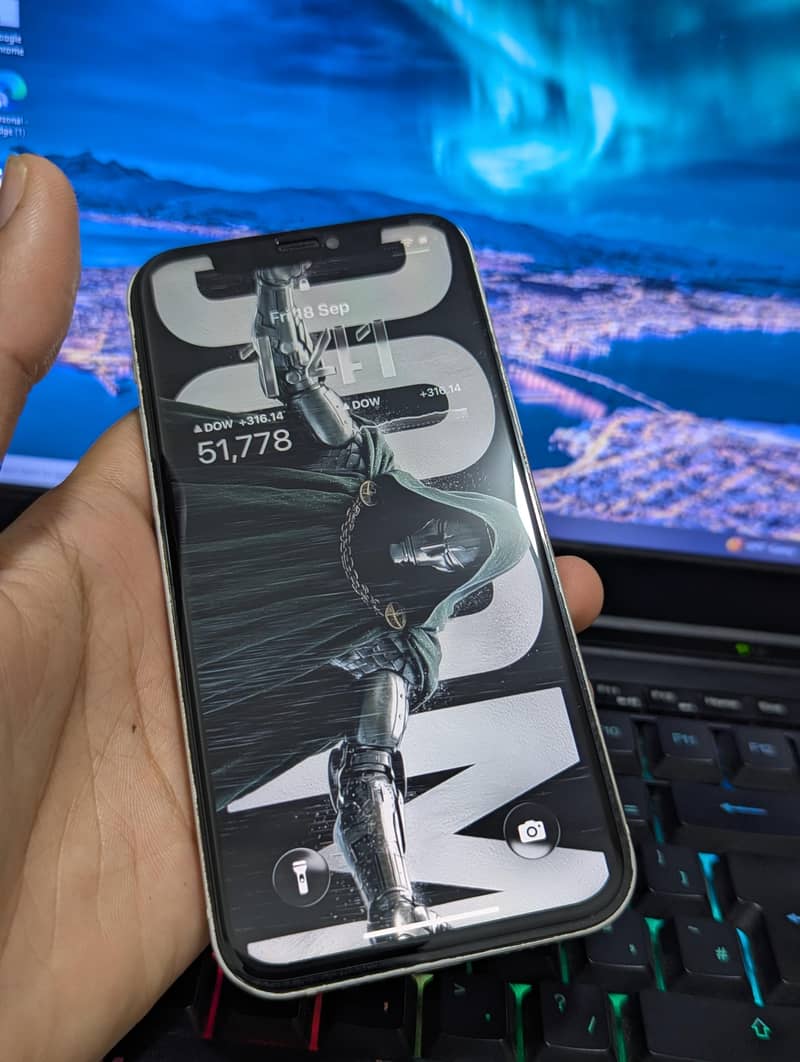 Apple iPhone 12 7