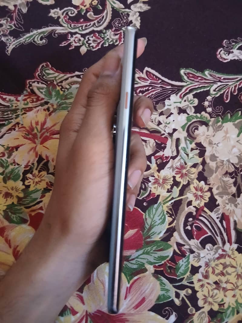 Tecno CAMON 40 Pro 2