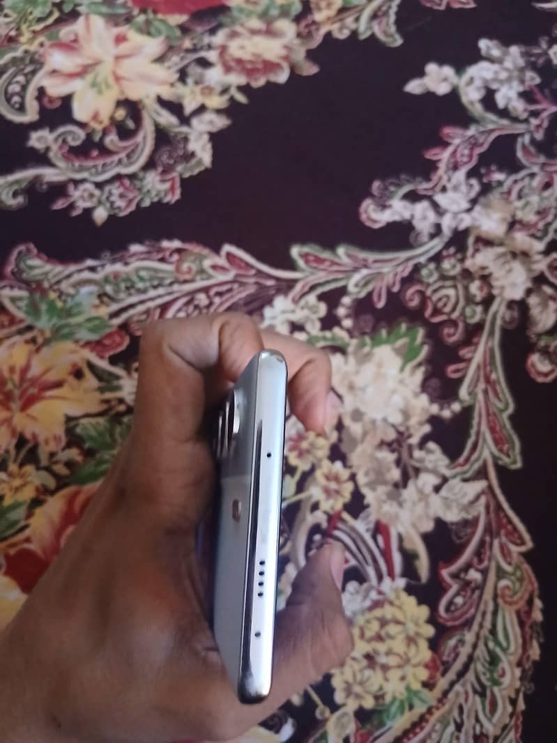 Tecno CAMON 40 Pro 3