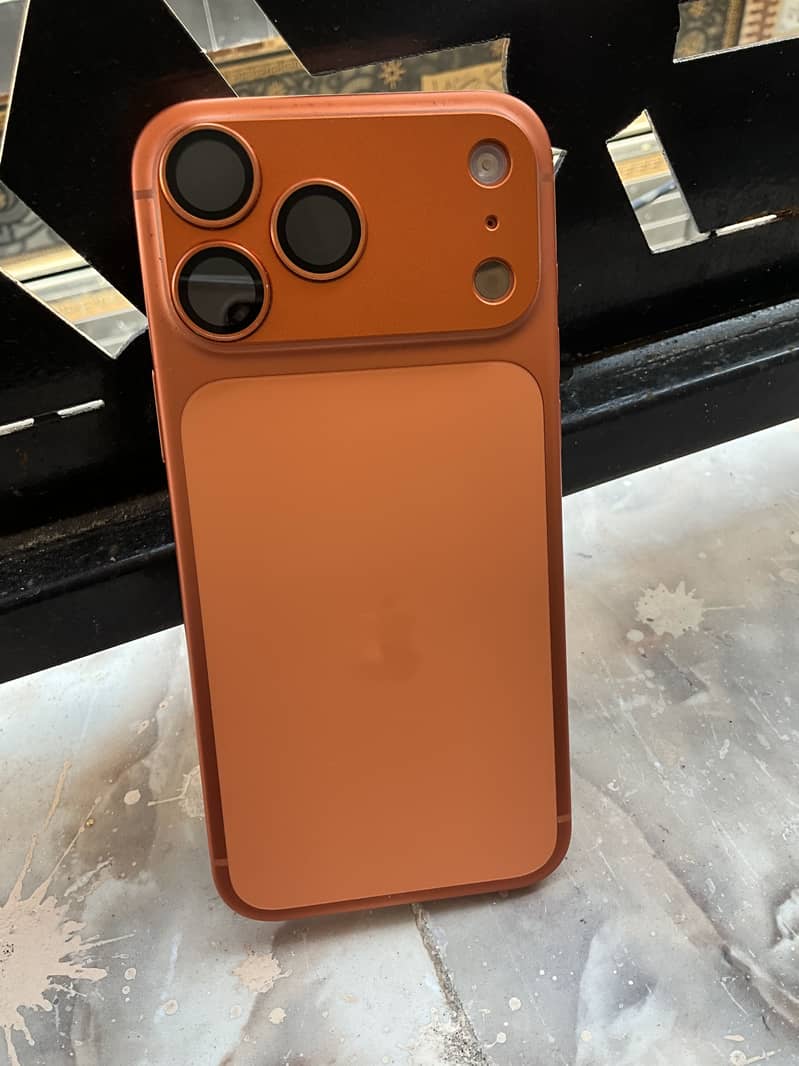 Apple iPhone 17 Pro Max 2