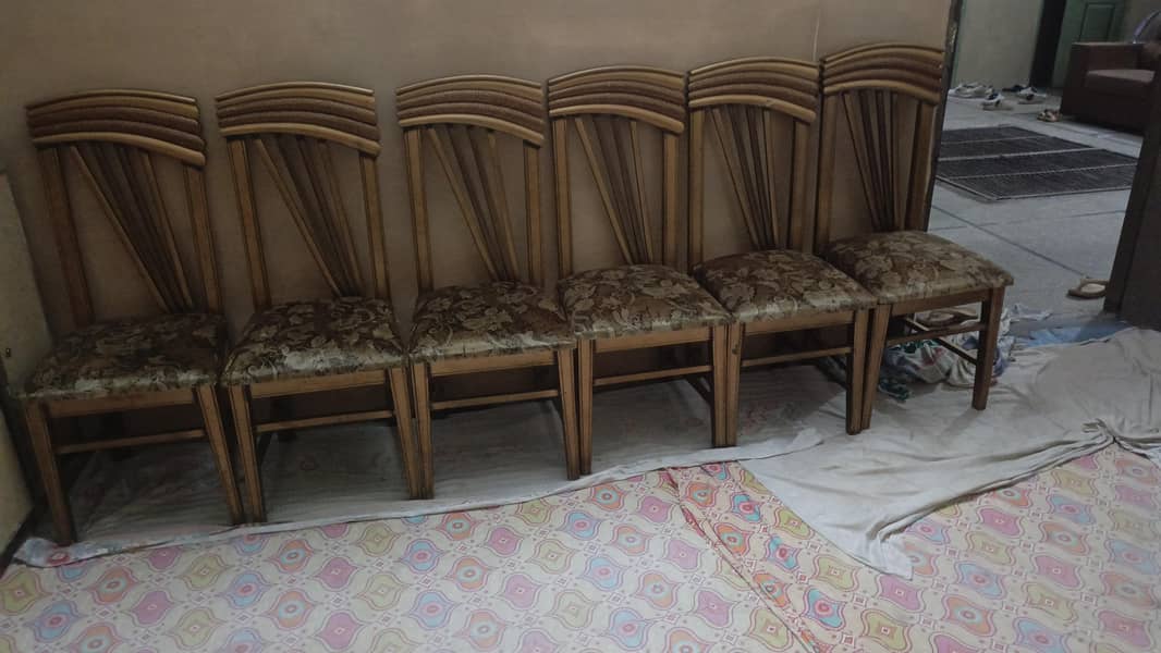 6 chairs 0