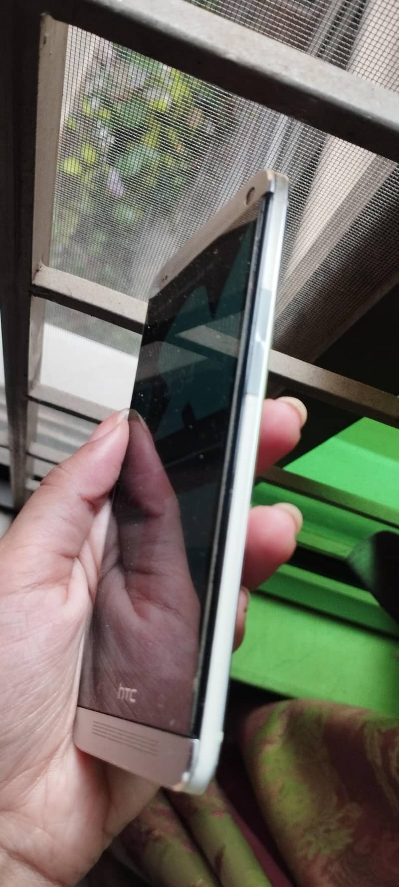 HTC One M7 1