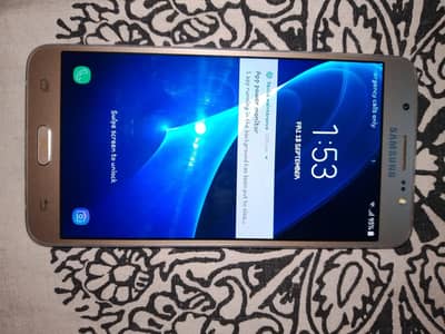 Samsung Mobile J7