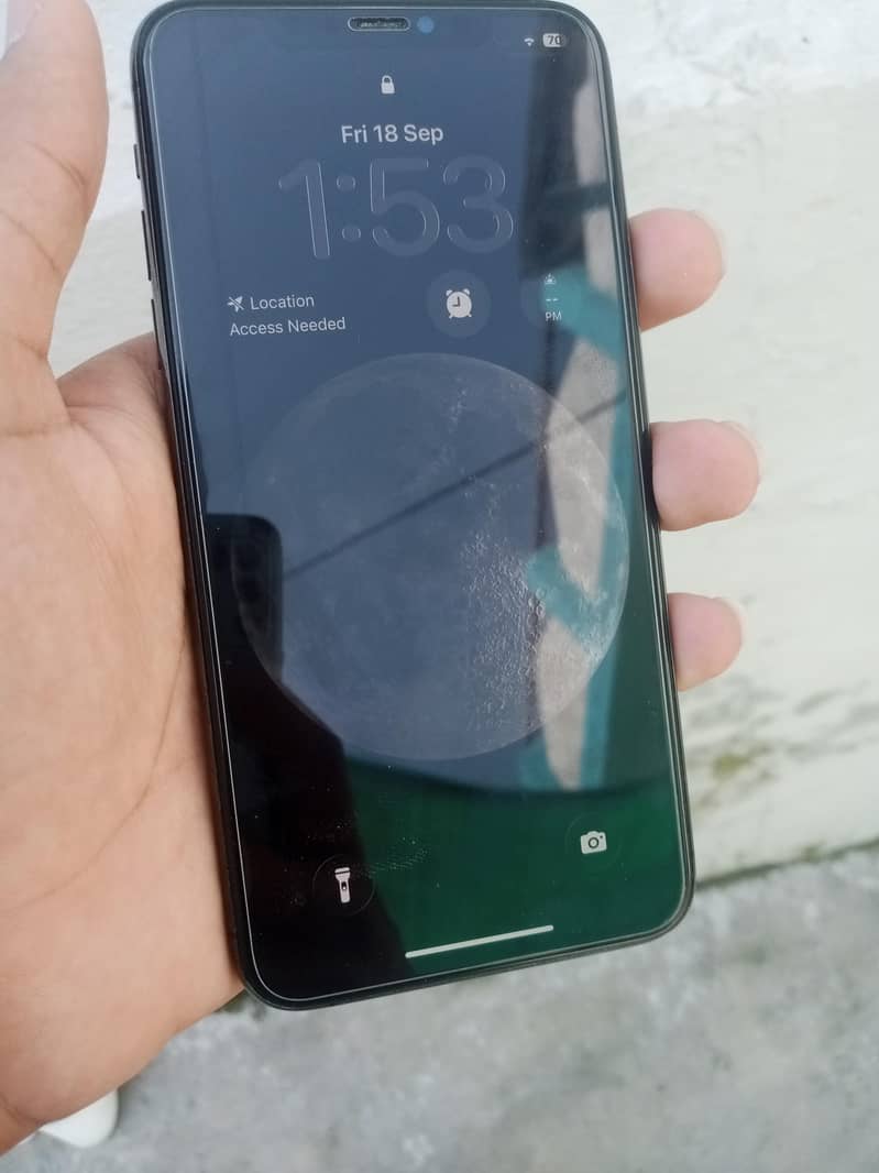 Apple iPhone 11 Pro Max 1