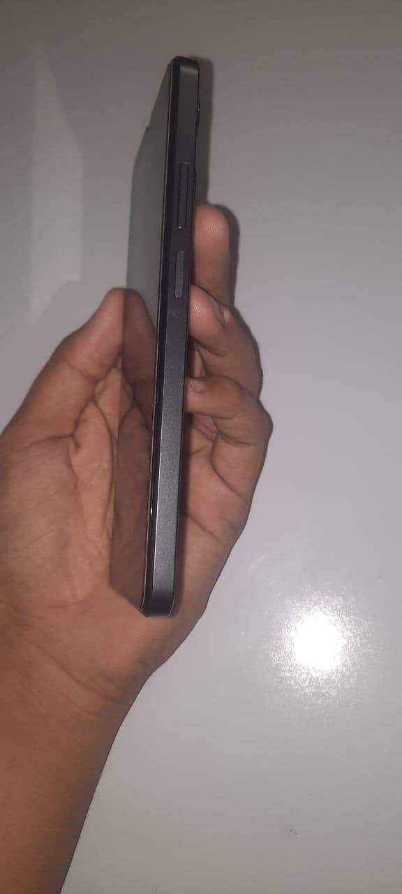 Realme Note 60x 3