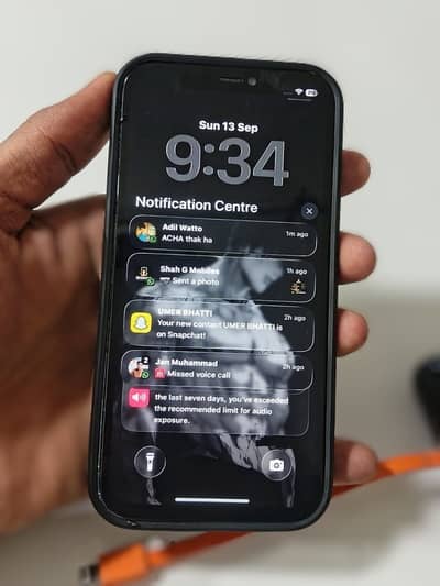 Apple iPhone 12