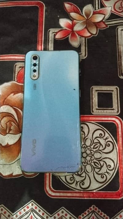 Vivo S1