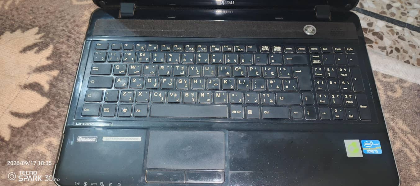 Fujitsu Laptop 3