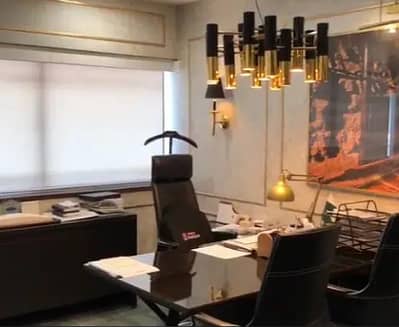 Chance Deal : 550 Sqft Modern Decorated Furnished Office In Prime Location Of Johar At Low Rent