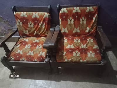 5 SOFAS FOR SALE BEST PRICE IS NEGOTIABLE