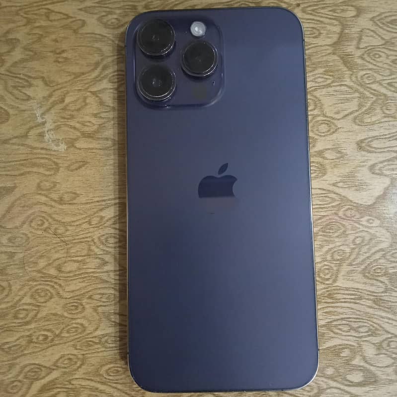 Apple iPhone 14 Pro Max 1
