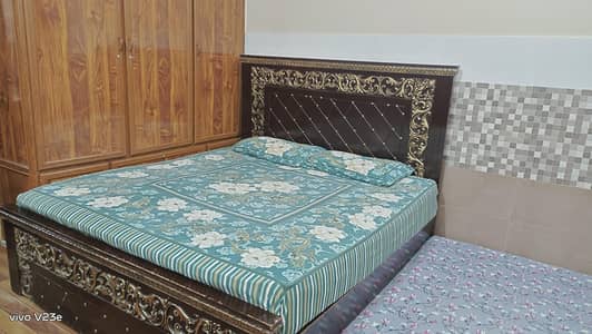 king size bed