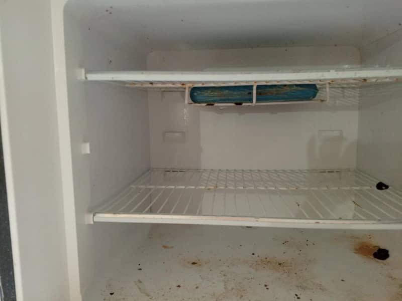 Dawlance fridge 10/10, compressor work needed 3
