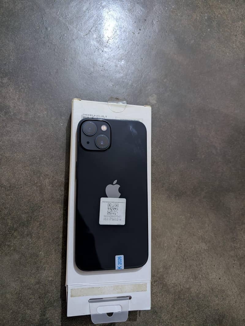 Apple iPhone 13 4