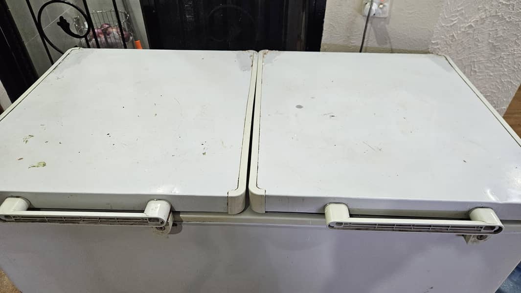 Dawlance Double Door Deep Freezer for Sale 2