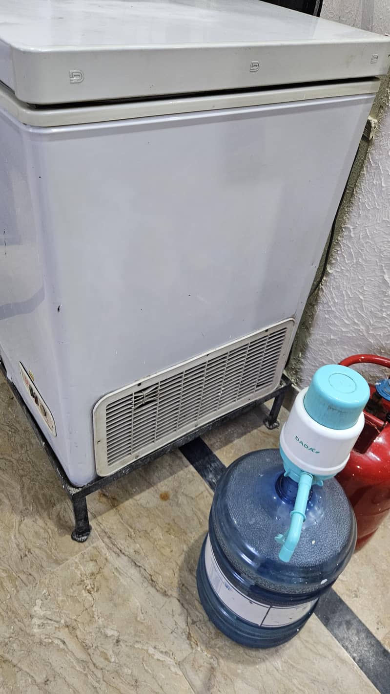 Dawlance Double Door Deep Freezer for Sale 4