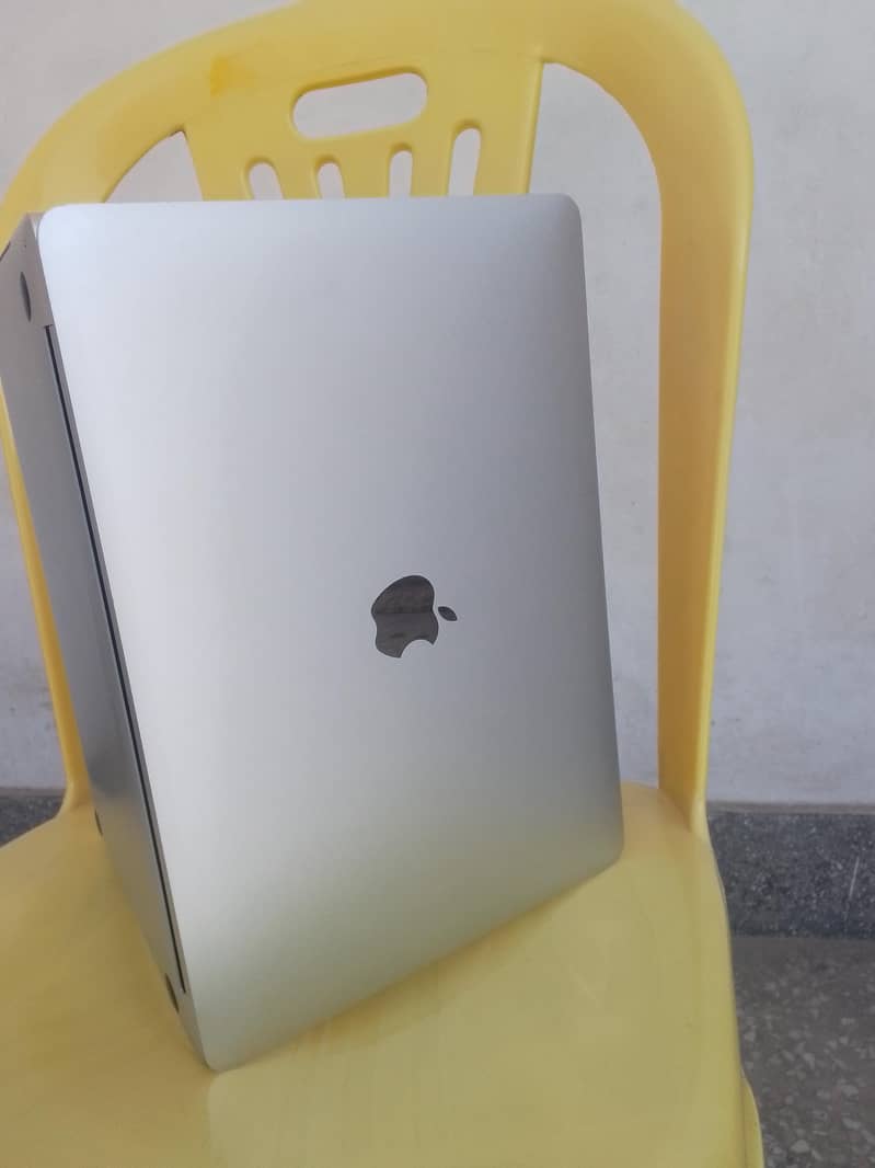 Mac Book Pro 2017 0