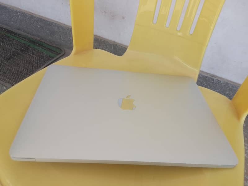 Mac Book Pro 2017 2