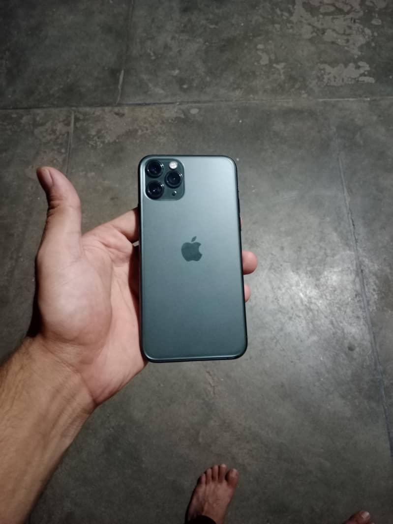 Apple iPhone 11 Pro 2