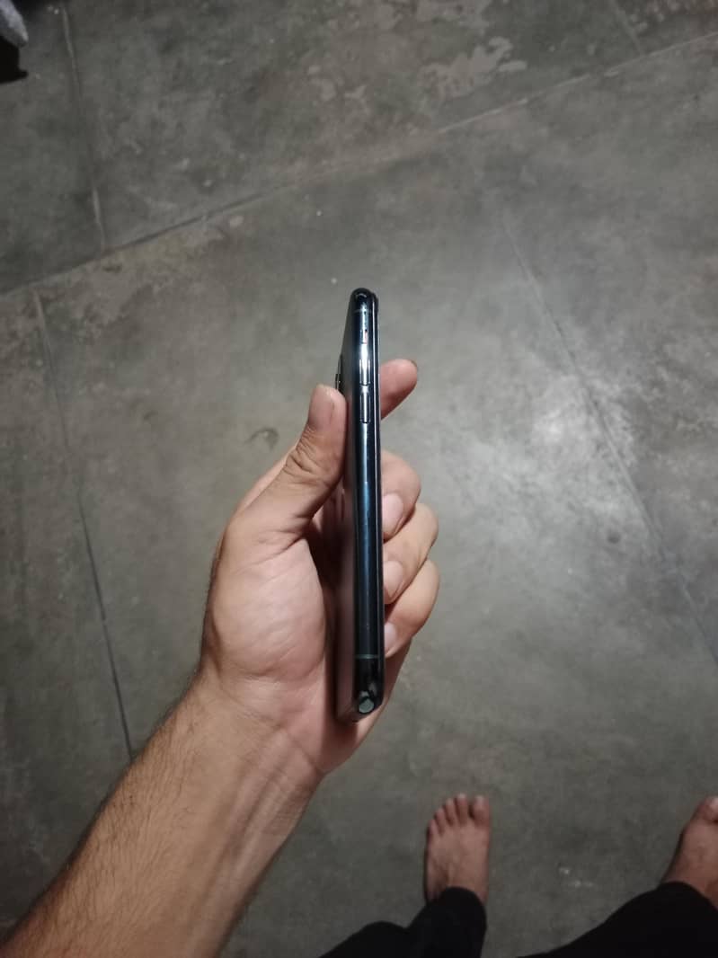 Apple iPhone 11 Pro 5