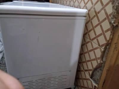 Hair freezer inverter 4 month use