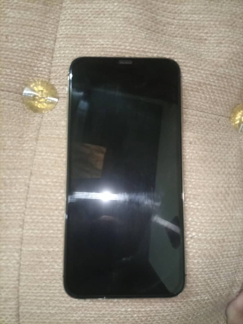 Apple iPhone 11 Pro Max 1