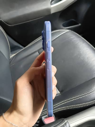 Apple iPhone 16 JV