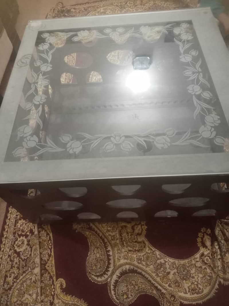 Side tables 1