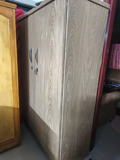 Full size almari For urgent sell